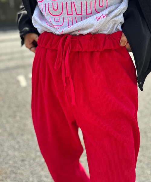 mi via loca（ミヴィアロカ）の「Vintageライク BACKハートポケット コーデュロイ セミフレアパンツ（その他パンツ・レディース・キャメル/レッド/チャコールグレー・FREE）」の8枚目の写真