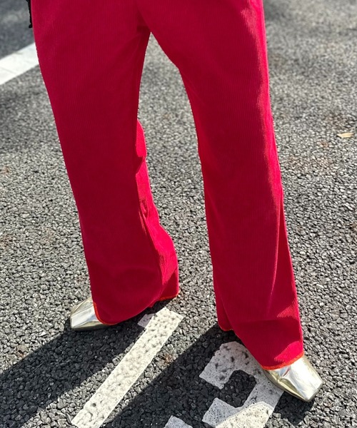 mi via loca（ミヴィアロカ）の「Vintageライク BACKハートポケット コーデュロイ セミフレアパンツ（その他パンツ・レディース・キャメル/レッド/チャコールグレー・FREE）」の4枚目の写真