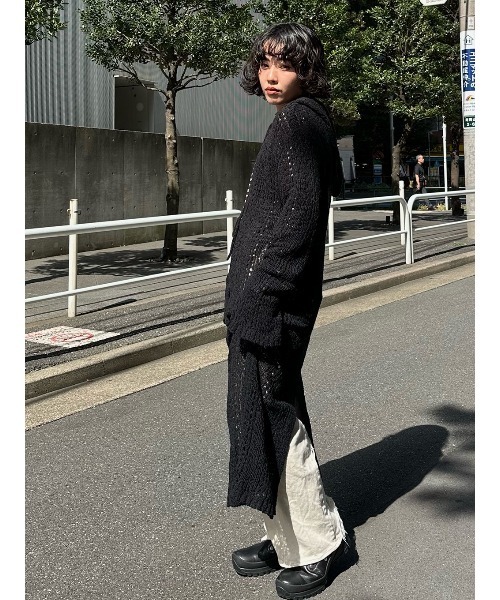 ELCHELE(エルチェレ)の「KNIT CROCHET HOODIE OP(ワンピース・レディース・ブラック/ホワイト・FREE)」の7枚目の写真