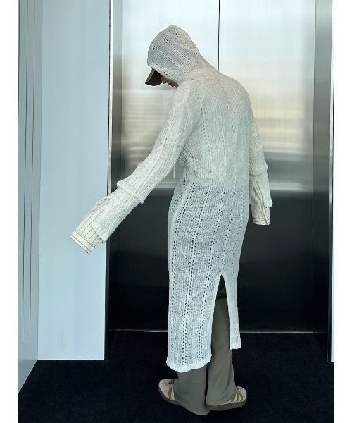 ELCHELE(エルチェレ)の「KNIT CROCHET HOODIE OP(ワンピース・レディース・ブラック/ホワイト・FREE)」の4枚目の写真