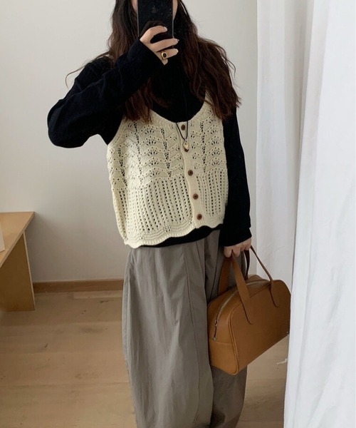 MAISON DE THERESE(メゾン ド テレーズ)の「レイヤード ショートベスト(ベスト・レディース・グレー/グリーン/レッド/イエロー/アイボリー/ブラック/ブルーグリーン・M)」の19枚目の写真