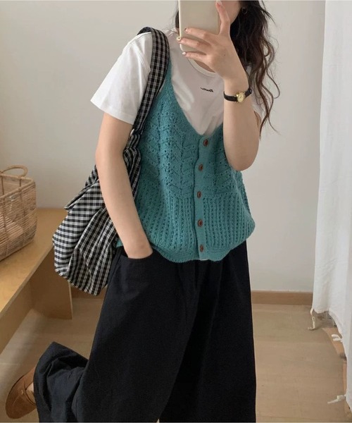 MAISON DE THERESE（メゾン ド テレーズ）の「レイヤード ショートベスト（ベスト・レディース・グレー/グリーン/レッド/イエロー/アイボリー/ブラック/ブルーグリーン・M）」の9枚目の写真