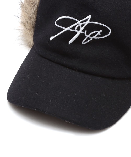 atmos pink（アトモスピンク）の「atmos pink Faux Fur Ear Cap / アトモス ピンク フォー ファー イヤー キャップ（キャップ・レディース・ネイビー/グレー・FREE）」の10枚目の写真