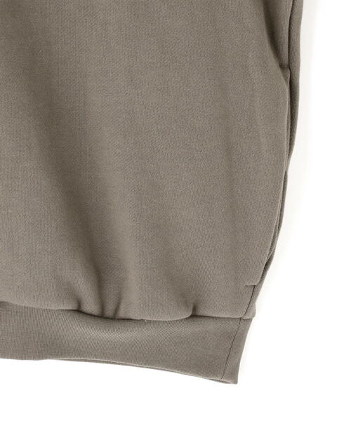 FOG ESSENTIALS(エフオージーエッセンシャルズ)の「Fear of God ESSENTIALS/FOG エッセンシャルズ/90’S FIT FLEECE HOODIE(パーカー・メンズ・カーキ/ブラック・L/M/XL/2XL/S)」の11枚目の写真