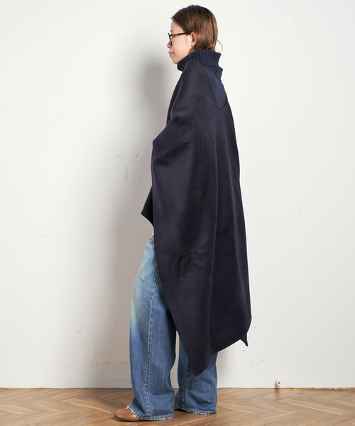 AP STUDIO（エーピーストゥディオ）の「【THE CURATED/ザ キュレイテッド】 CAPE（ポンチョ・レディース・キャメル/ネイビー・FREE）」の11枚目の写真