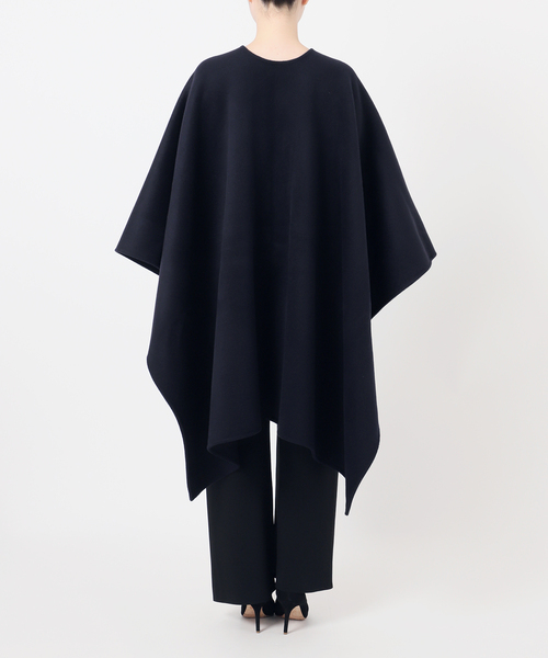 AP STUDIO（エーピーストゥディオ）の「【THE CURATED/ザ キュレイテッド】 CAPE（ポンチョ・レディース・キャメル/ネイビー・FREE）」の21枚目の写真