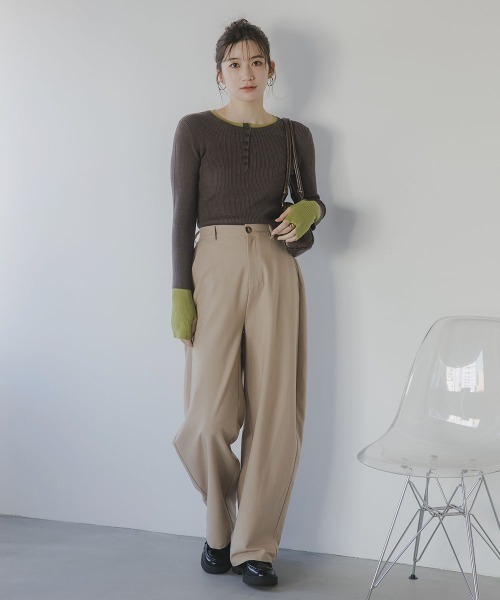 slattgir(スラットジール)の「高身長 配色ヘンリーネックニットプルオーバー(指穴つき)(トールサイズ)Essenave(ニット/セーター・レディース・グレー系/ブラック系・TM/TL/TLL/T3L)」の3枚目の写真