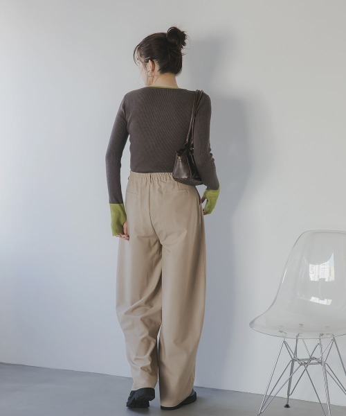 slattgir(スラットジール)の「高身長 配色ヘンリーネックニットプルオーバー(指穴つき)(トールサイズ)Essenave(ニット/セーター・レディース・グレー系/ブラック系・TM/TL/TLL/T3L)」の5枚目の写真