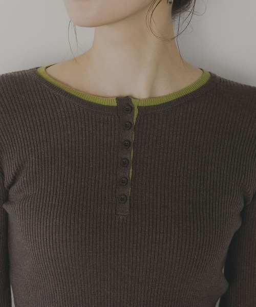 slattgir(スラットジール)の「高身長 配色ヘンリーネックニットプルオーバー(指穴つき)(トールサイズ)Essenave(ニット/セーター・レディース・グレー系/ブラック系・TM/TL/TLL/T3L)」の14枚目の写真