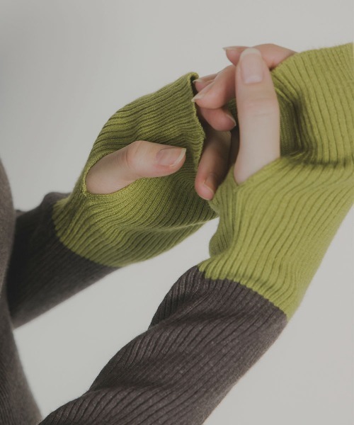 slattgir(スラットジール)の「高身長 配色ヘンリーネックニットプルオーバー(指穴つき)(トールサイズ)Essenave(ニット/セーター・レディース・グレー系/ブラック系・TM/TL/TLL/T3L)」の16枚目の写真