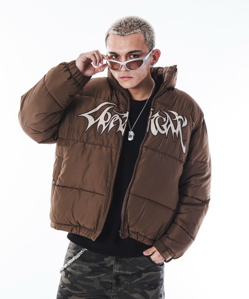 SHORT ROUND(ショートラウンド)の「SHORT ROUND/パファーグラフィックブルゾン(ダウンジャケット/コート・メンズ・ブラック/ブラウン・MEDIUM/LARGE)」の17枚目の写真