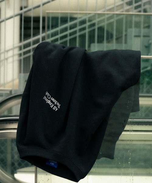 IDEA BOOKS（アイディアブックス）の「【IDEA for bonjour records】Exclusive ALL ENGLAND TECHNO CLUB SWEAT（スウェット・メンズ・ブラック/グレー・M/L/XL）」の20枚目の写真