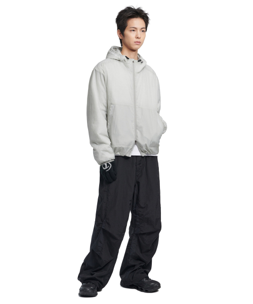 NOMANUAL(NOMANUAL)の「MISTY LIGHT HOODED JACKET - LIGHT GRAY(ダウンジャケット/コート・レディース・その他・X-LARGE/SMALL/MEDIUM/LARGE)」の3枚目の写真