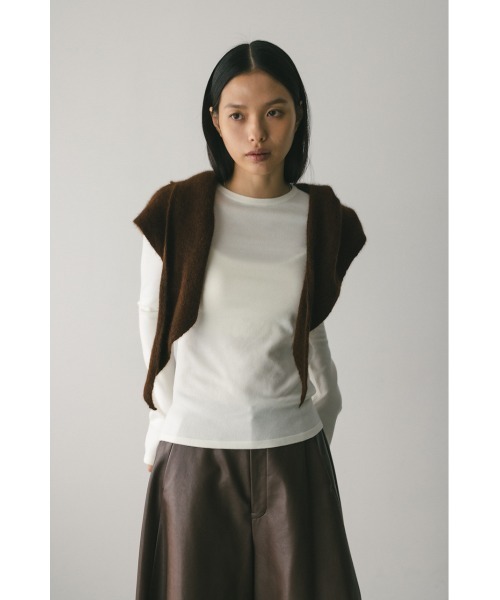 STYLEMIXER(スタイルミキサー)の「フィンガーホールクルーネックニット(ニット/セーター・レディース・ブラック/ブルー/ホワイト/ブラウン・FREE)」の5枚目の写真