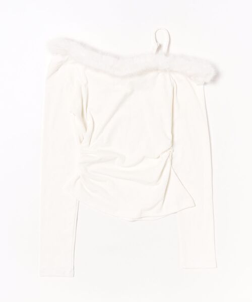 Never mind the XU / Chikashitsu+（ネバーマインド ザ エックスユー / チカシツプラス）の「【nmtc+】fur one shoulder long sleeve / 【エムティーシープラス】ファーワンショルダー長袖Tシャツ（Tシャツ/カットソー・レディース・ホワイト/グレー/チャコール・ONE SIZE）」の10枚目の写真