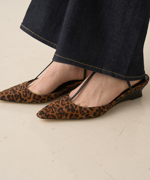 Rouge vif（ルージュヴィフ）の「【BRENTELLA/ブレンテッラ】COLETTE　ストラップヒールパンプス（パンプス・レディース・その他・35/36/37/38）」の2枚目の写真