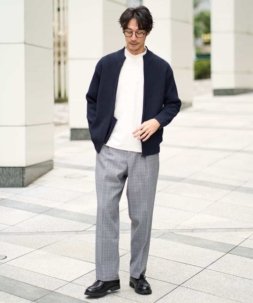 a.v.v（アーヴェヴェ）の「【イージーケア/毛玉になりにくい】LANATECチェックワンタックワイドイージースラックス【洗濯機で洗える/ストレッチ】（その他パンツ・メンズ・ライトグレー/ベージュ・48/46）」の17枚目の写真