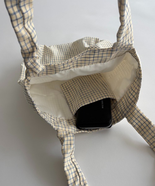 210nouve(トゥージュヌーブ)の「チェック柄 ギャザーハンドル トートバッグ(トートバッグ・レディース・オレンジ/グレー/ブルー/ベージュ/イエロー・FREE)」の9枚目の写真