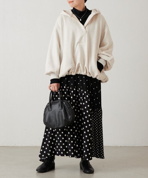 BEARDSLEY（ビアズリー）の「《TANIGUCHI企画》フロントZIPパーカー（パーカー・レディース・アイボリー/ネイビー・FREE）」の14枚目の写真