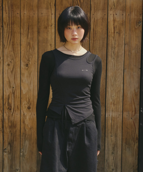 Opening Project（オープニングプロジェクト）の「Shirring Slim Long Sleeve - Black（Tシャツ/カットソー・レディース・その他・MEDIUM/SMALL）」の3枚目の写真