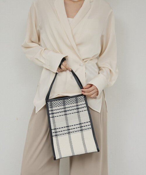 GALLARDAGALANTE（ガリャルダガランテ）の「【2.718】トリミングトート S（トートバッグ・レディース・ブラック/ベージュ・FREE）」の4枚目の写真