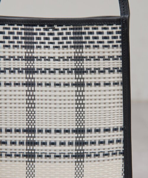 GALLARDAGALANTE（ガリャルダガランテ）の「【2.718】トリミングトート S（トートバッグ・レディース・ブラック/ベージュ・FREE）」の8枚目の写真