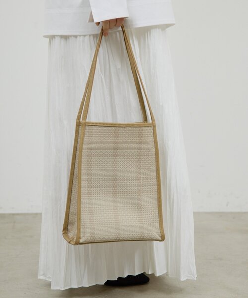 GALLARDAGALANTE（ガリャルダガランテ）の「【2.718】トリミングトート S（トートバッグ・レディース・ブラック/ベージュ・FREE）」の9枚目の写真