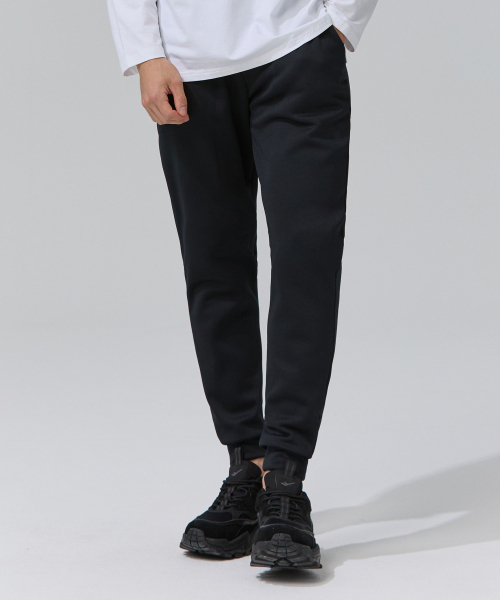 BLACK MONSTER FIT(ブラックモンスターフィット)の「エアクッション起毛ジョガーパンツ (ブラック) / BM220820(スウェットパンツ・レディース・ブラック・X-LARGE/XX-LARGE/SMALL/MEDIUM/LARGE)」の4枚目の写真