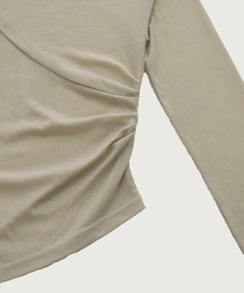 kiehtova（キエトヴァ）の「【kiehtova】ONE SHOULDER DRAPE TOPS/ワンショルダードレープトップス KTWR52（Tシャツ/カットソー・レディース・ブルー/ベージュ/ブラック・FREE）」の12枚目の写真