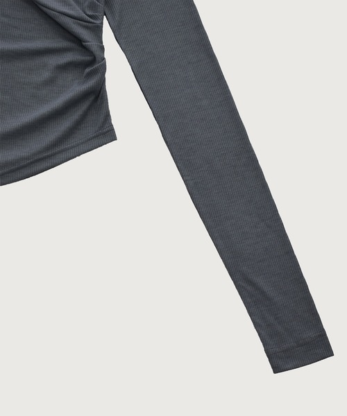 kiehtova（キエトヴァ）の「【kiehtova】ONE SHOULDER DRAPE TOPS/ワンショルダードレープトップス KTWR52（Tシャツ/カットソー・レディース・ブルー/ベージュ/ブラック・FREE）」の20枚目の写真