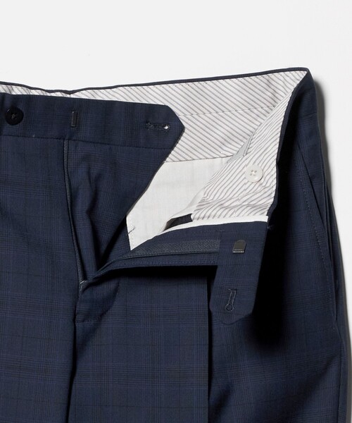 green label relaxing(グリーンレーベルリラクシング)の「REDA グレンチェック HX 1プリーツ スーツパンツ(スーツパンツ・メンズ・ネイビー/グレー系・72/80/76/88/92/84)」の17枚目の写真