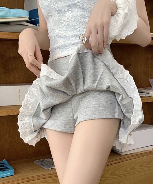 LADY LIKE(レディライク)の「レース切替えボックスプリーツミニスカート(スカート・レディース・ブラック/グレー・M)」の11枚目の写真