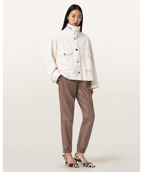 ALLSAINTS(オールセインツ)の「JEN LEATHER JOGGERS | JEN レザー ジョガー(その他パンツ・レディース・ブラウン系その他・6/8/10/4)」の4枚目の写真