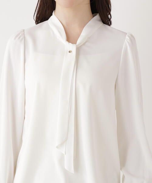 PROPORTION BODY DRESSING（プロポーションボディドレッシング）の「＜ウォッシャブル＞キラ釦ボウタイブラウス / 1216110207（シャツ/ブラウス・レディース・ベージュ/ネイビー/ホワイト・MEDIUM/SMALL）」の10枚目の写真