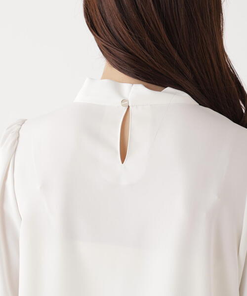 PROPORTION BODY DRESSING（プロポーションボディドレッシング）の「＜ウォッシャブル＞キラ釦ボウタイブラウス / 1216110207（シャツ/ブラウス・レディース・ベージュ/ネイビー/ホワイト・MEDIUM/SMALL）」の11枚目の写真