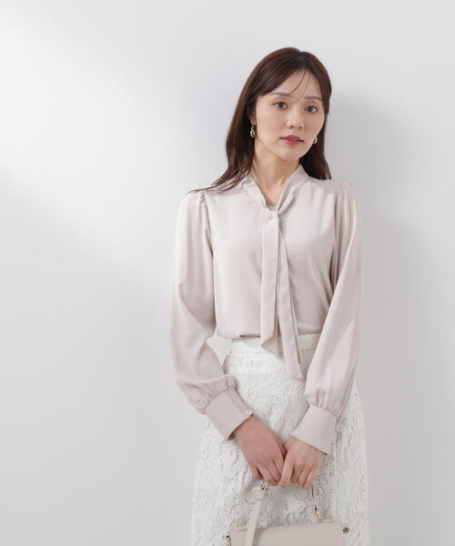 PROPORTION BODY DRESSING（プロポーションボディドレッシング）の「＜ウォッシャブル＞キラ釦ボウタイブラウス / 1216110207（シャツ/ブラウス・レディース・ベージュ/ネイビー/ホワイト・MEDIUM/SMALL）」の18枚目の写真