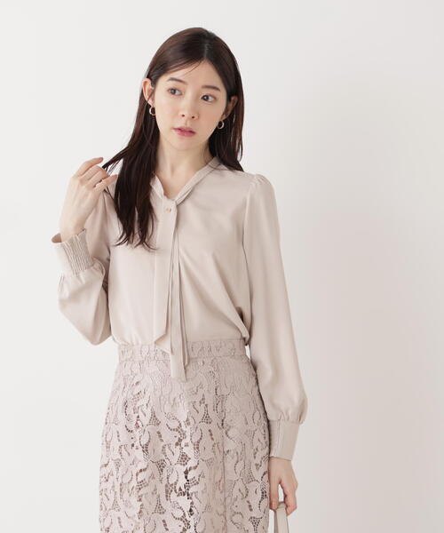 PROPORTION BODY DRESSING（プロポーションボディドレッシング）の「＜ウォッシャブル＞キラ釦ボウタイブラウス / 1216110207（シャツ/ブラウス・レディース・ベージュ/ネイビー/ホワイト・MEDIUM/SMALL）」の21枚目の写真