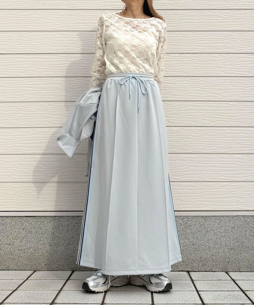 Q(キュー)の「ライントラックスカート(スカート・レディース・ブラック/ライトグレー・MEDIUM)」の13枚目の写真