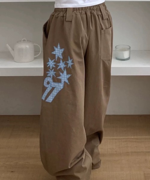 LAC-VERT(ラック・ヴェール)の「スターナンバリングパッチワークワイドパンツ(その他パンツ・レディース・ホワイト/ブラック/ブラウン・FREE)」の11枚目の写真