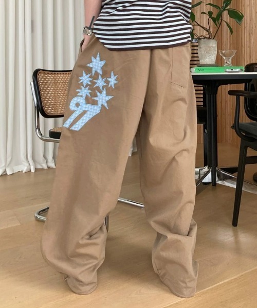 LAC-VERT(ラック・ヴェール)の「スターナンバリングパッチワークワイドパンツ(その他パンツ・レディース・ホワイト/ブラック/ブラウン・FREE)」の12枚目の写真