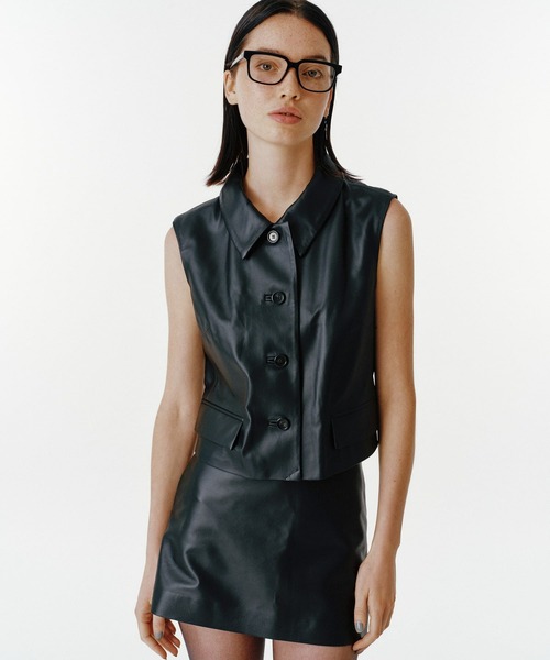 UNUS(ユナス)の「UNUS / Lamb Leather Vest(ベスト・レディース・ブラック・FREE)」の1枚目の写真
