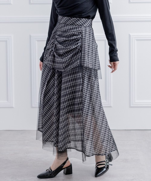 CLEAR BASIC（クリアベーシック）の「シャーリング切替アシンメトリーチェック柄チュールスカート[大人 フェミニン 上品]≪新作≫（スカート・レディース・ブラック/サックスブルー・F/PF）」の6枚目の写真
