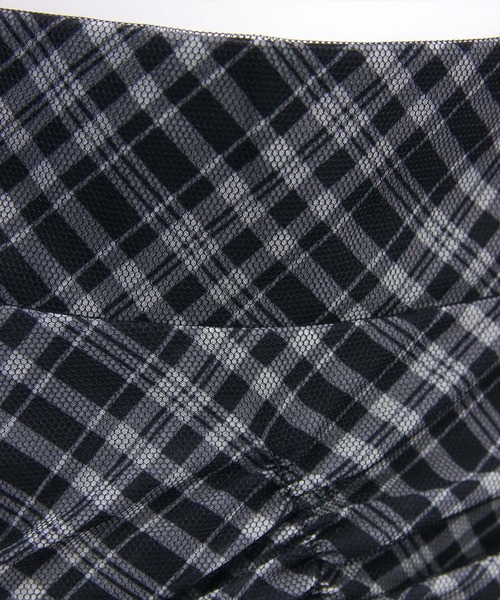 CLEAR BASIC（クリアベーシック）の「シャーリング切替アシンメトリーチェック柄チュールスカート[大人 フェミニン 上品]≪新作≫（スカート・レディース・ブラック/サックスブルー・F/PF）」の11枚目の写真