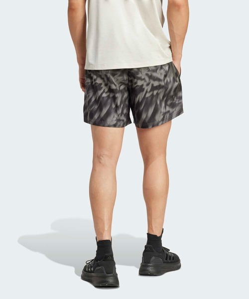 adidas(アディダス)の「オウン ザ ラン 総柄プリント ショーツ / ハーフパンツ / アディダス adidas(その他パンツ・メンズ・グレー・L(5inch)/L(7inch)/M(7inch)/S(5inch)/XS(5inch)/XS(7inch)/XXS/2XL(7inch)/XXXL)」の6枚目の写真