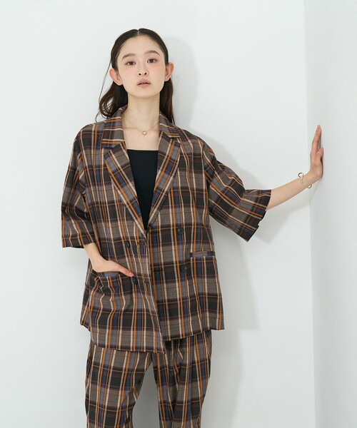 NOMINE（ノミネ）の「【セットアップ対応】ハーフスリーブ チェック ジャケット（テーラードジャケット・レディース・ブラウン/ダークネイビー・フリー）」の8枚目の写真