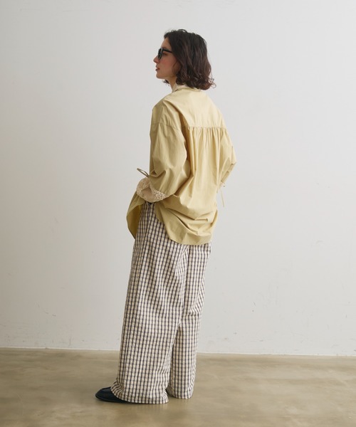 Crisp(クリスプ)の「フラワーメッシュオーバーシャツ(シャツ/ブラウス・レディース・グリーン/ブラック/オフホワイト・FREE)」の8枚目の写真