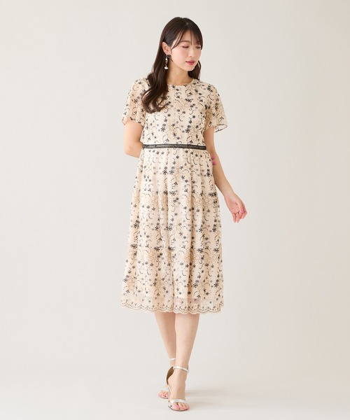 Rose Tiara（ローズティアラ）の「チュール刺繍ワンピース（ワンピース・レディース・ブラック/ベージュ・38/40/42/46）」の8枚目の写真
