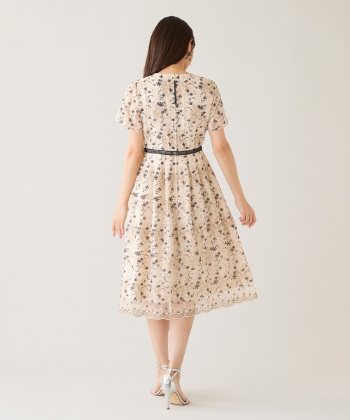 Rose Tiara（ローズティアラ）の「チュール刺繍ワンピース（ワンピース・レディース・ブラック/ベージュ・38/40/42/46）」の14枚目の写真