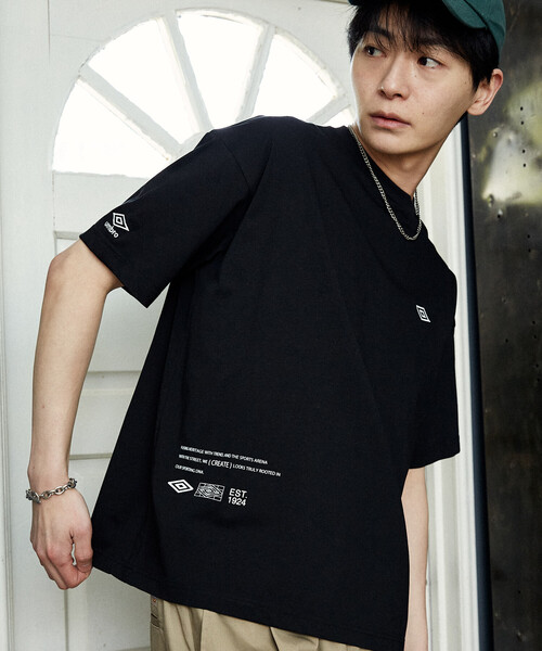 UMBRO(アンブロ)の「UMBRO × PUBLUX/アンブロ <吸水速乾>別注 プレーティング 天竺 グラフィック Tシャツ 限定展開(Tシャツ/カットソー・メンズ・ブラック/ライトグレー/ホワイト/チャコールグレー・LARGE/MEDIUM)」の3枚目の写真