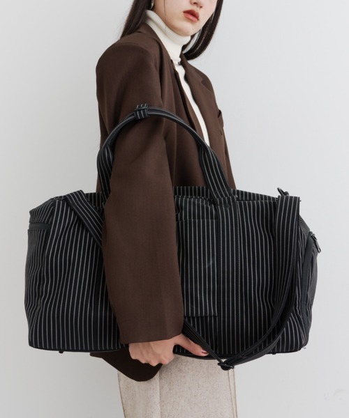DFFUR.（ディフル）の「撥水キャリーオンボストンバッグ【大容量/トラベル/靴収納/2WAY/A4書類ポケット付】（ボストンバッグ・レディース・ブラック/アイボリー/ブラック系その他/ホワイト系その他/ブラウン・FREE）」の10枚目の写真